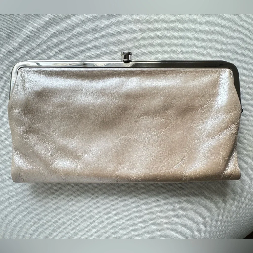 HOBO Pearlized Blush Lauren Clutch